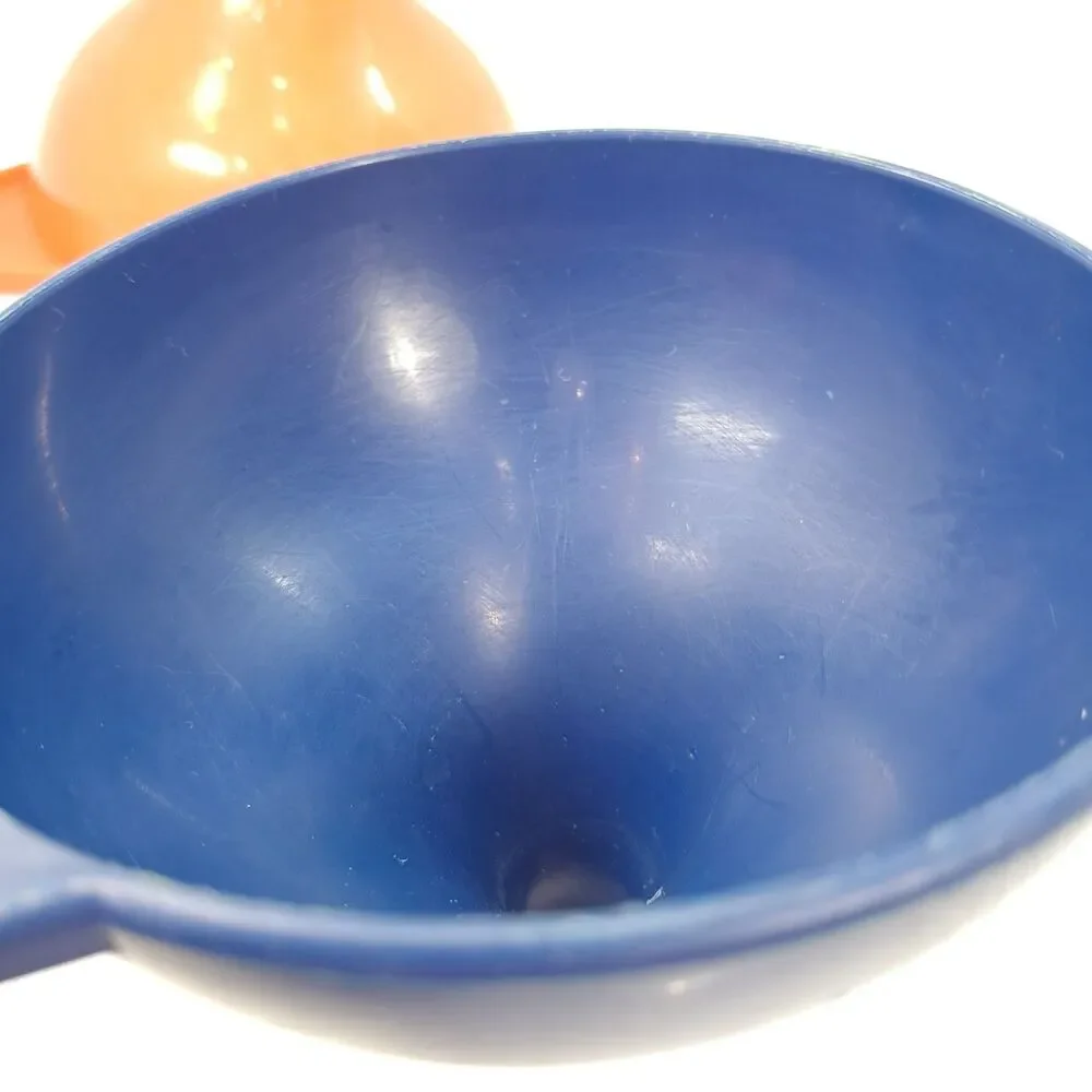 Tupperware vintage funnel